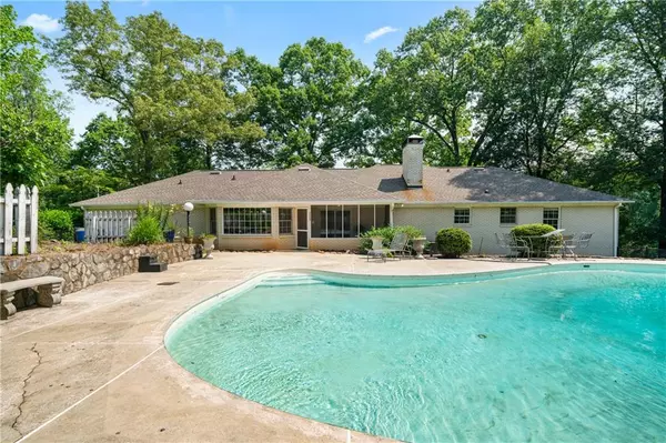 White, GA 30184,400 Simpson RD NE