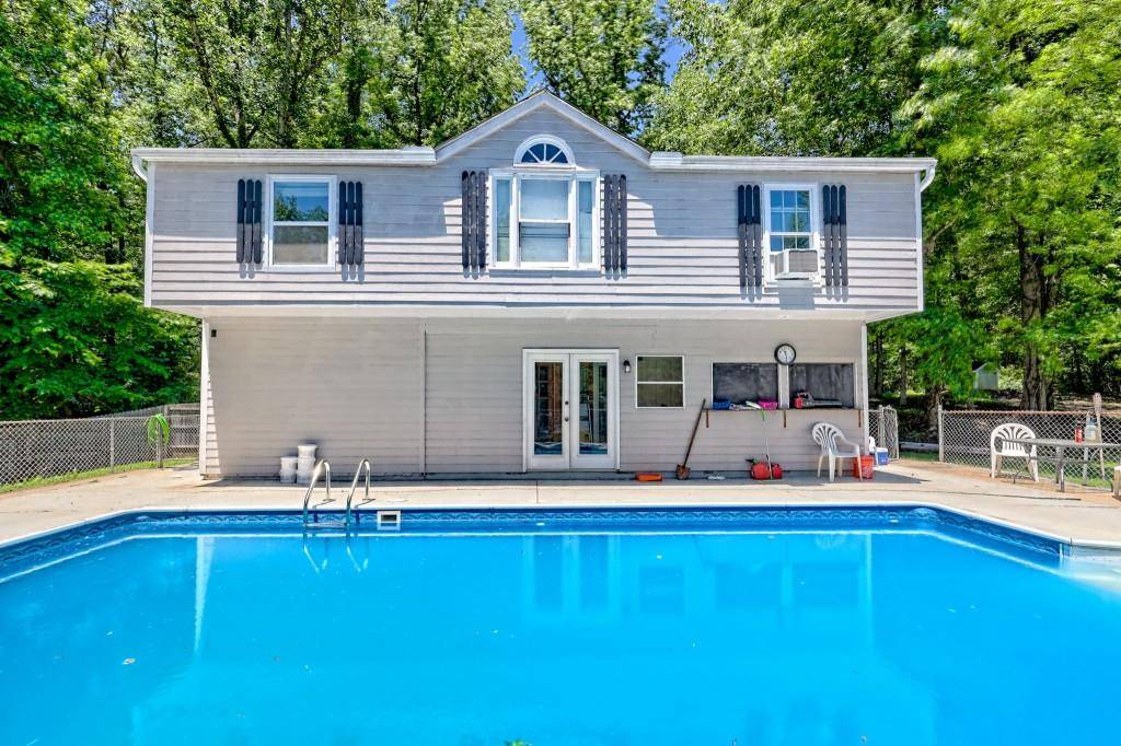 Toccoa, GA 30577,218 Jefferson PL