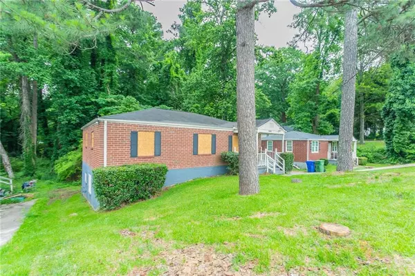 Atlanta, GA 30311,2817 Burton RD NW