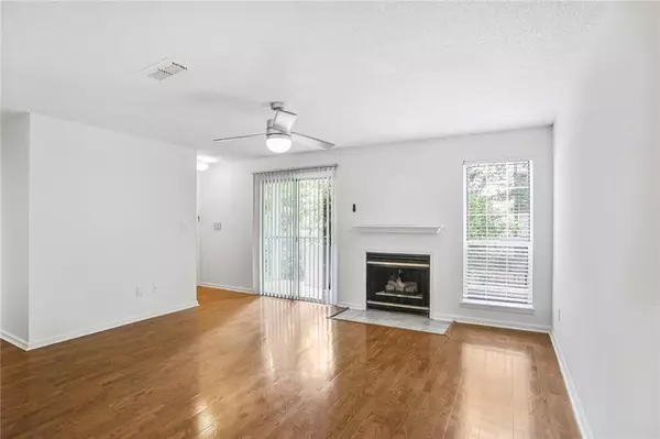 Sandy Springs, GA 30328,432 Granville CT