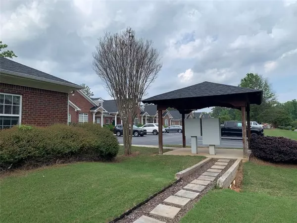 Alpharetta, GA 30004,1825 Lockeway DR #202