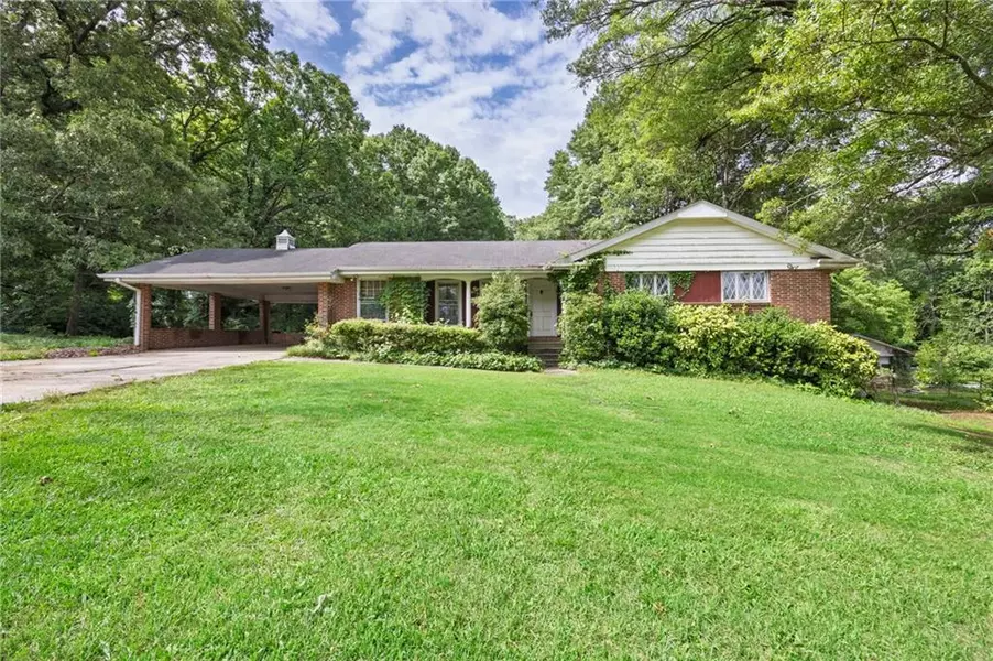 1395 CLAY RD SW, Mableton, GA 30126