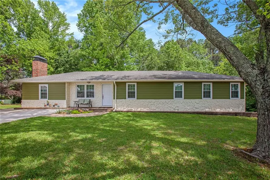 3852 Drew Campground RD, Cumming, GA 30040