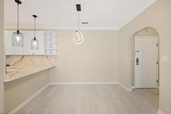 Atlanta, GA 30305,2499 Peachtree RD #506