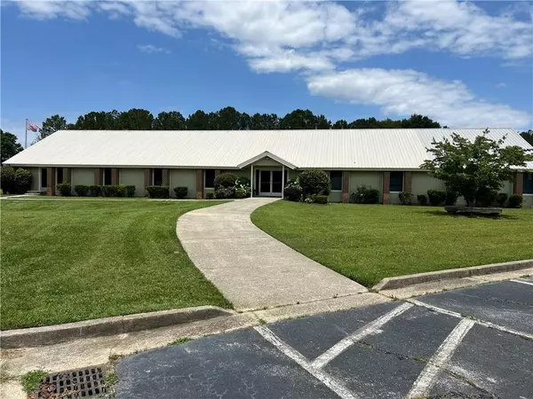 3400 Rosebud RD, Loganville, GA 30052