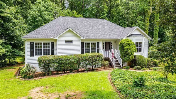 567 Leah DR, Powder Springs, GA 30127