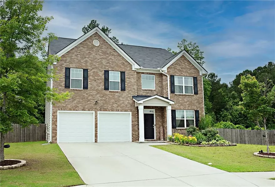 735 Sweethaven LN, Loganville, GA 30052