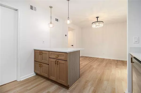 Avondale Estates, GA 30002,657 Stratford Green WAY