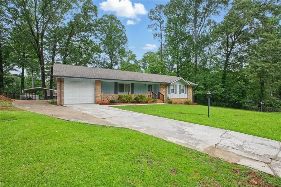 1960 Oak Leaf CT SW, Marietta, GA 30008