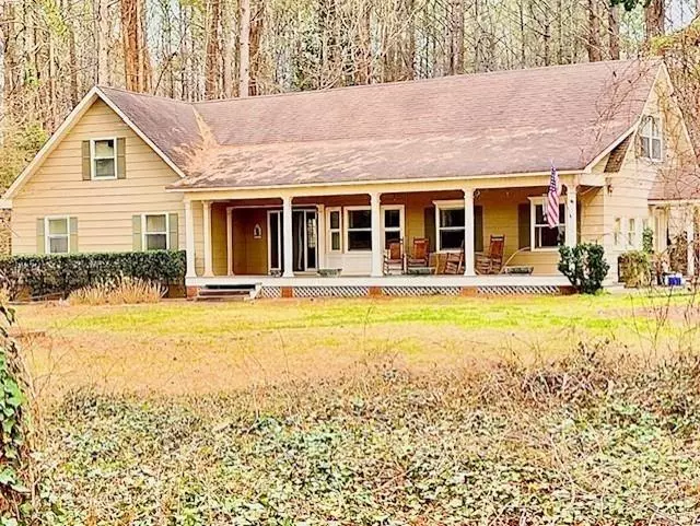 230 White RD, Fayetteville, GA 30214