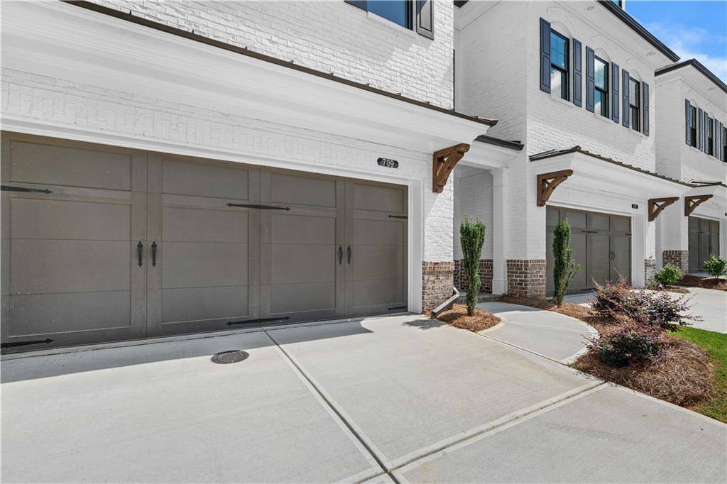 Buford, GA 30518,709 Dodd LN #165