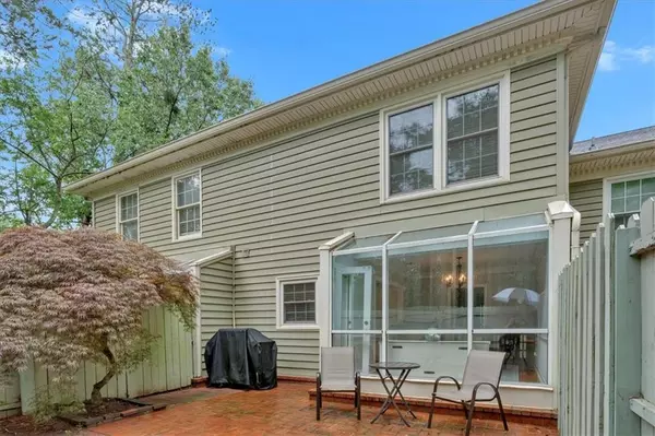 Atlanta, GA 30338,4 Mount Vernon CIR