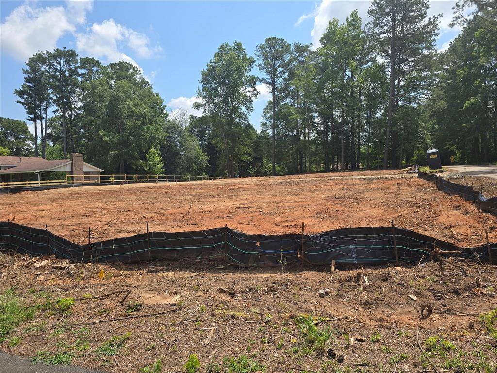 2477 Bobbie DR, Marietta, GA 30066