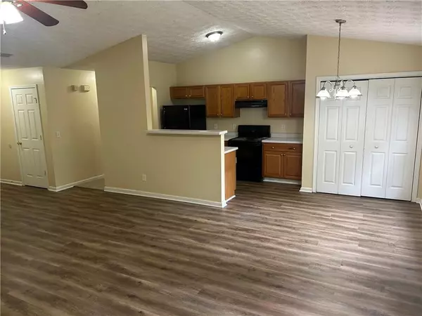 Ellenwood, GA 30294,2850 Cedar Trace DR