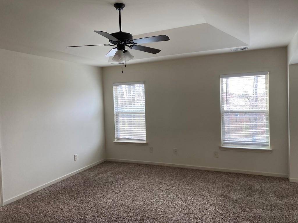 Lawrenceville, GA 30043,867 Pine LN
