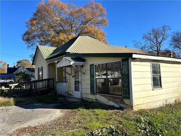 405 Magnolia ST, La Fayette, GA 30728