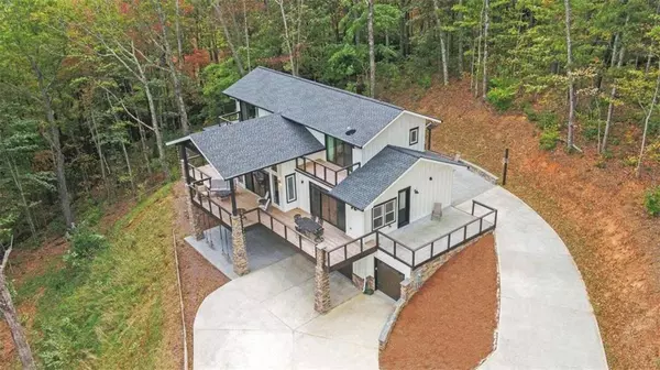 Rabun Gap, GA 30568,333 Favor LN