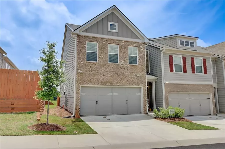 7682 Baron RD, Fairburn, GA 30213