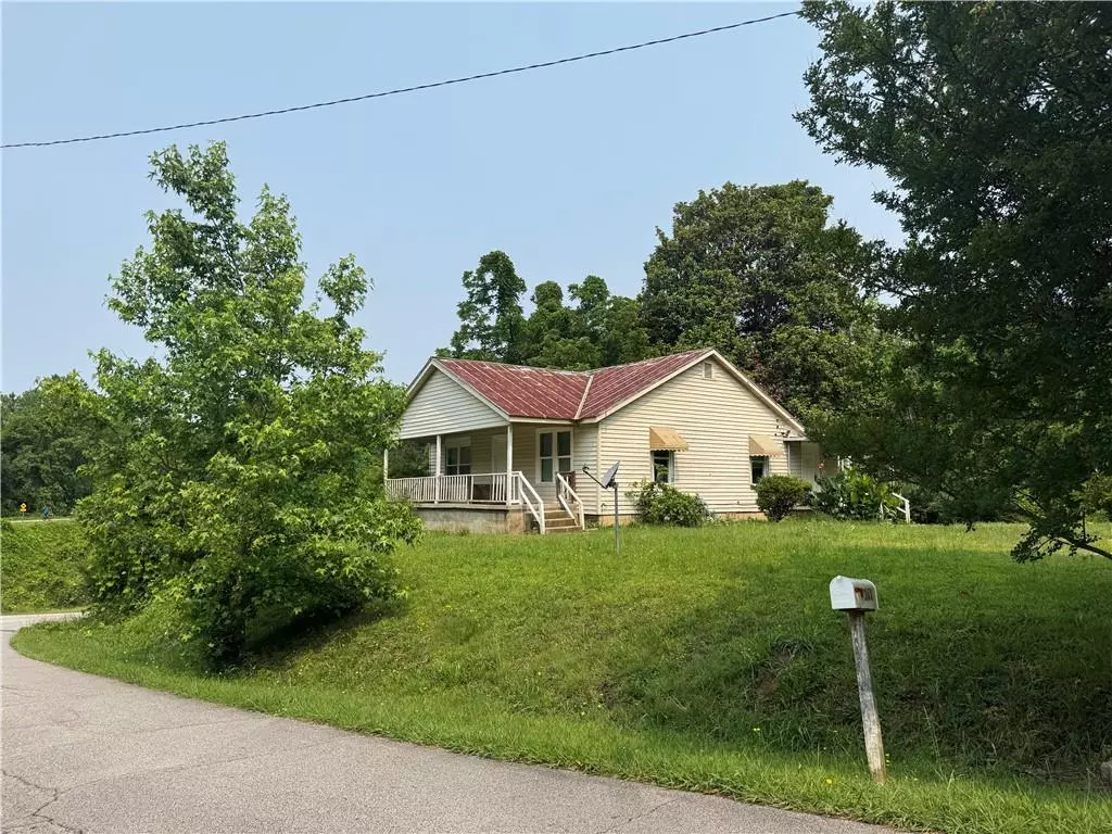 Dallas, GA 30157,361 West AVE