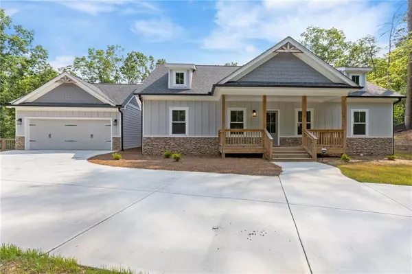 Waleska, GA 30183,114 Washington Oak CT
