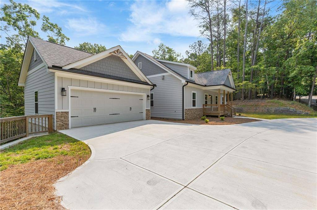 Waleska, GA 30183,114 Washington Oak CT