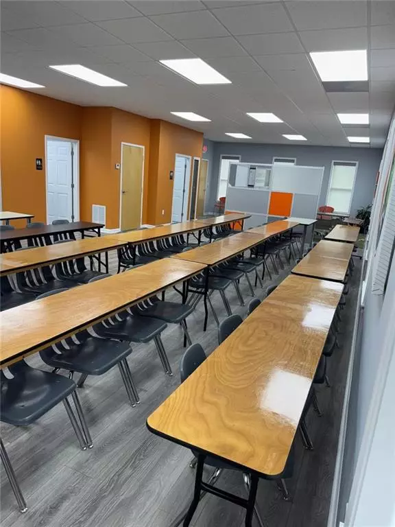Suwanee, GA 30024,950 Scales RD #303