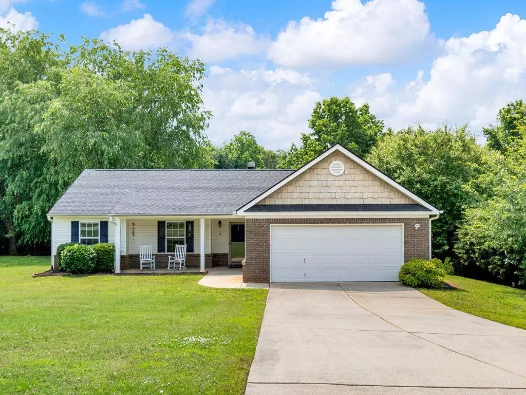 Winder, GA 30680,206 STREAM SIDE CT