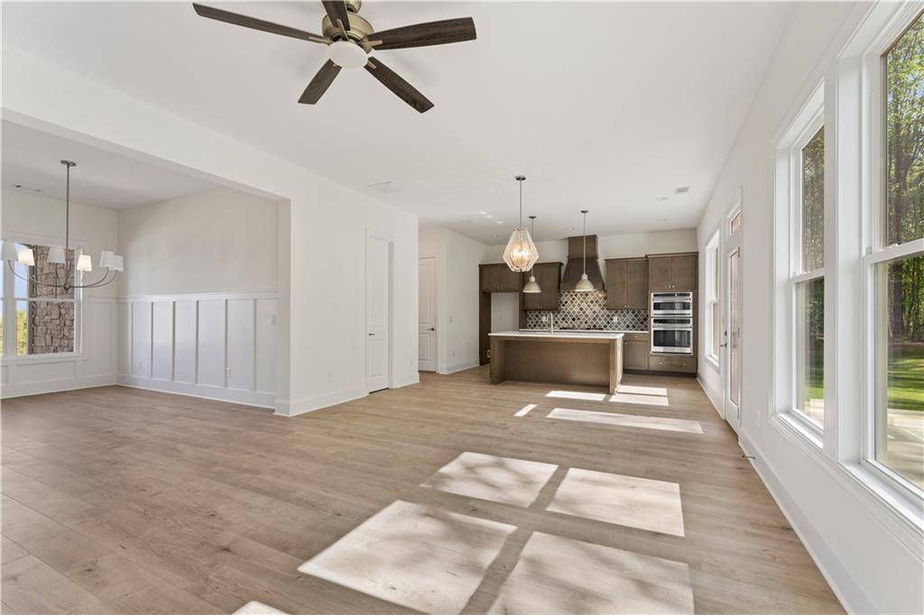 Powder Springs, GA 30127,727 Crest Line TRL