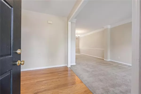 Buford, GA 30518,3852 Roxfield DR
