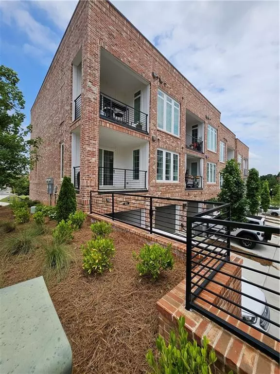 Alpharetta, GA 30009,401 Burton DR