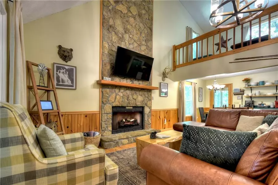 276 Pine Ridge RD, Ellijay, GA 30536