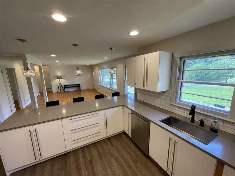 2720 Birchwood WAY SW, Marietta, GA 30060