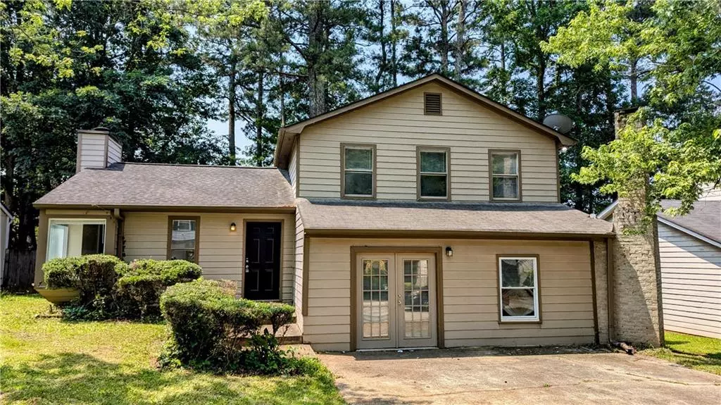 2015 Corners CIR, Lithonia, GA 30058