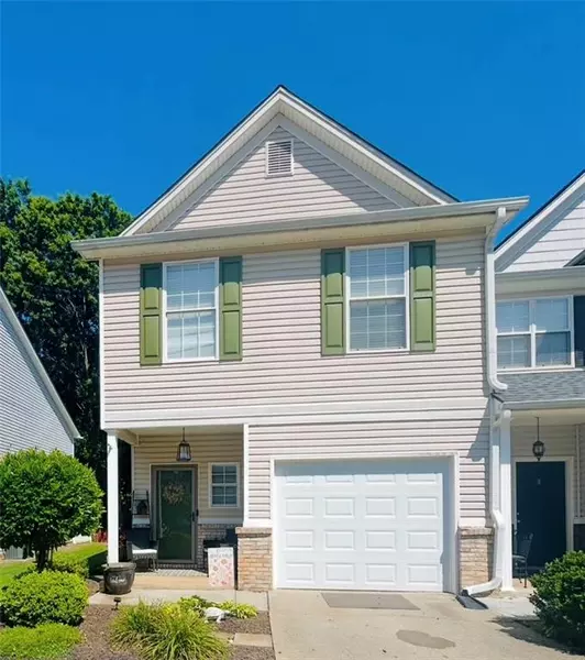 4863 Beacon Ridge LN, Flowery Branch, GA 30542