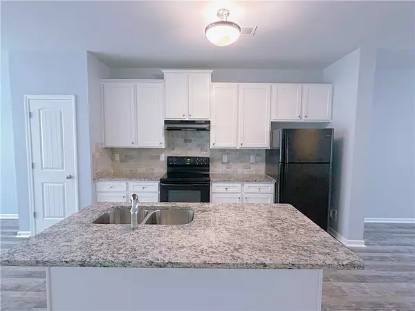 Jonesboro, GA 30238,1892 Old Dogwood