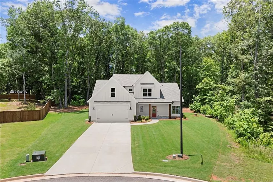 65 Harmony Woods LN, Dallas, GA 30157