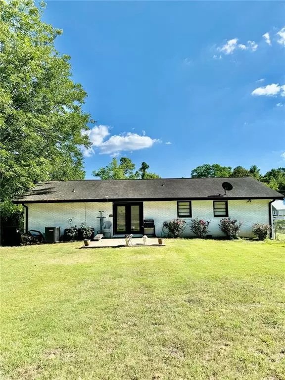 Winder, GA 30680,312 E BROAD ST