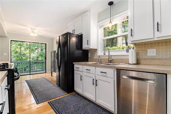 Roswell, GA 30076,2960 CEDAR KNOLL DR