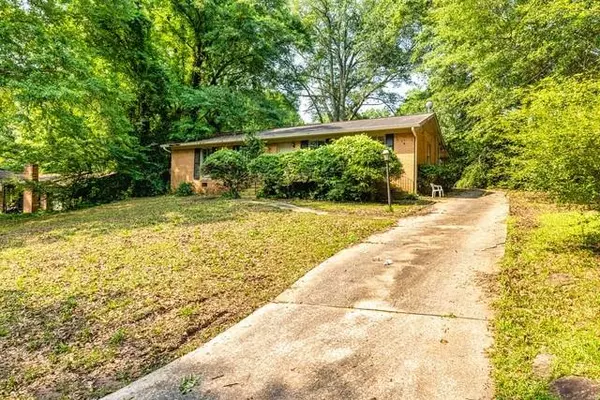 Barnesville, GA 30204,205 Pine ST