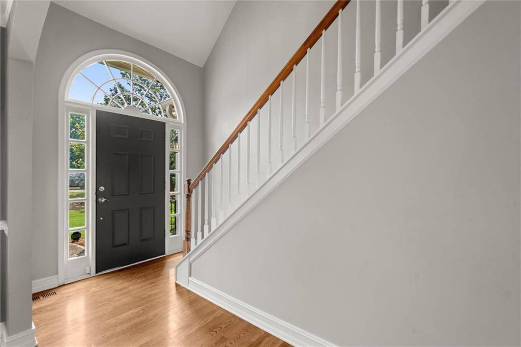 Roswell, GA 30075,13090 Magnolia Crescent DR