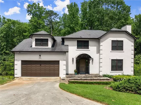 130 Timber Oak CV, Lawrenceville, GA 30043