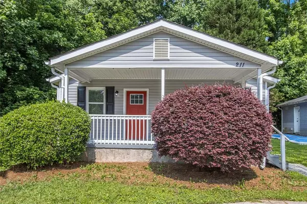 211 MARGARET ST, Fairburn, GA 30213