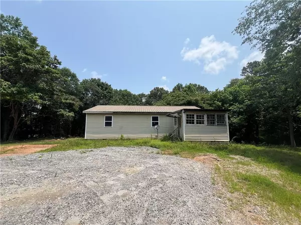 60 Coltrane RD, Dawsonville, GA 30534