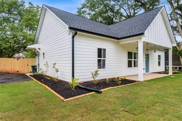 Newnan, GA 30263,12 New ST