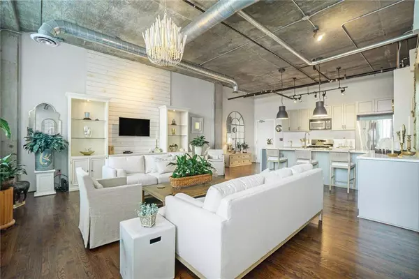 Atlanta, GA 30305,3235 Roswell RD NE #402