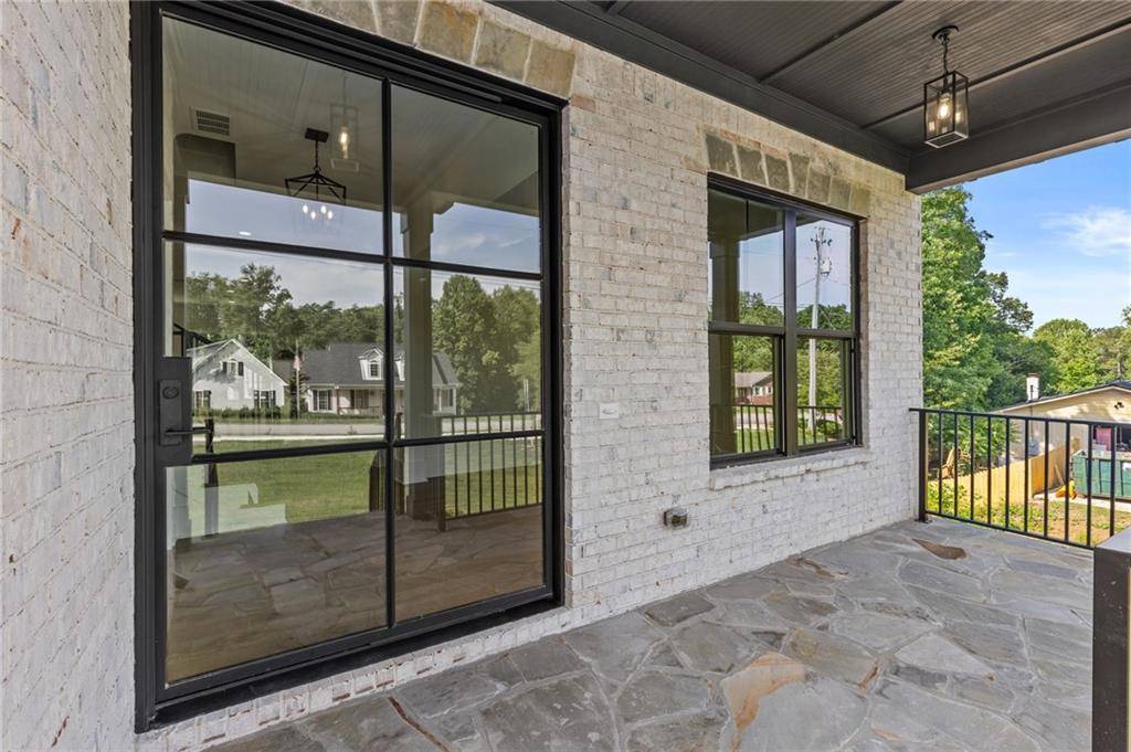 Buford, GA 30518,6132 Hutchins DR