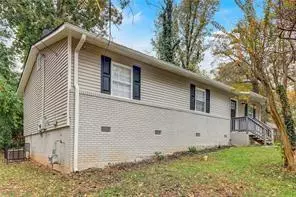 Atlanta, GA 30310,1101 White Oak AVE