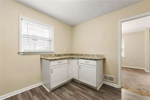 Lawrenceville, GA 30044,586 Chris CIR