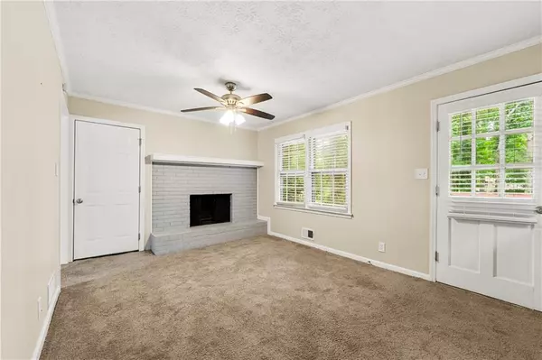 Lawrenceville, GA 30044,586 Chris CIR