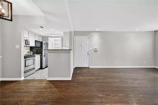 Atlanta, GA 30342,3063 Chastain Park CT NE